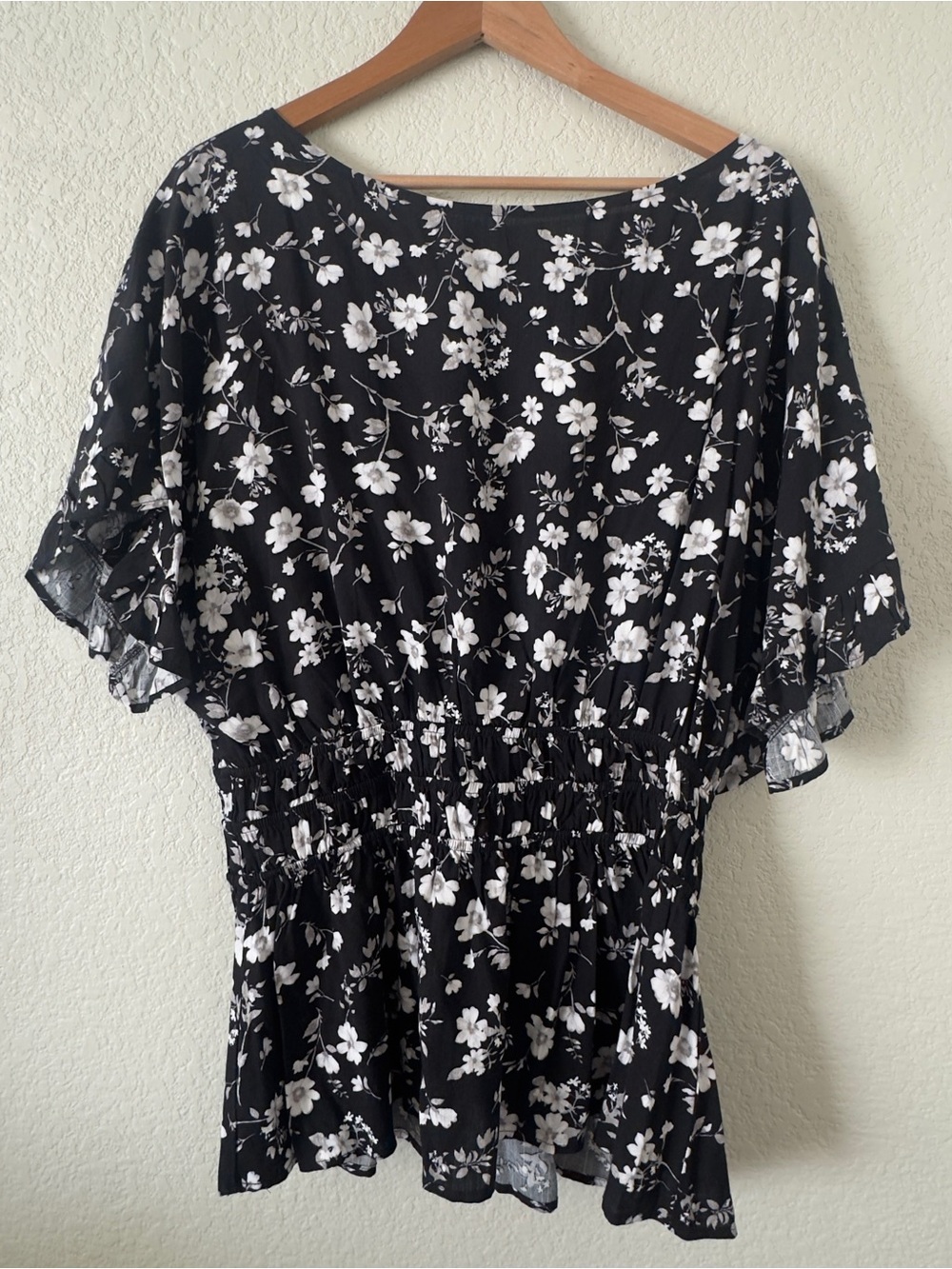 ODDY Black Blouse with White Floral Print